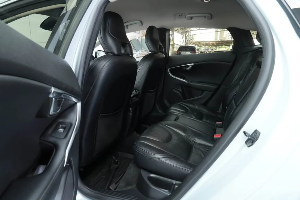 2013 Volvo V40 II 3