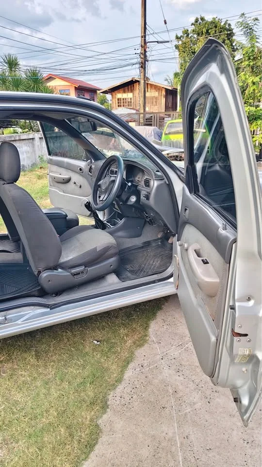 2004 Mazda 2500 Fighter V 3