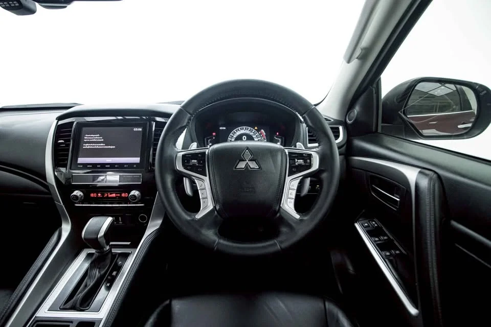 2021 Mitsubishi Pajero Sport III 3