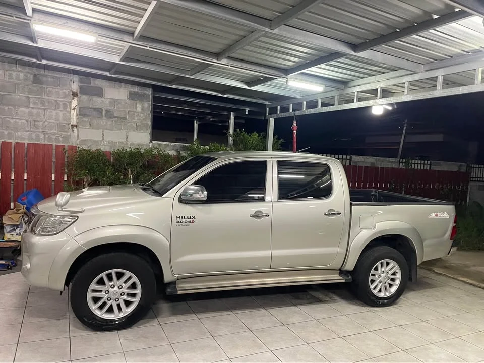 2012 Toyota Hilux VII 2