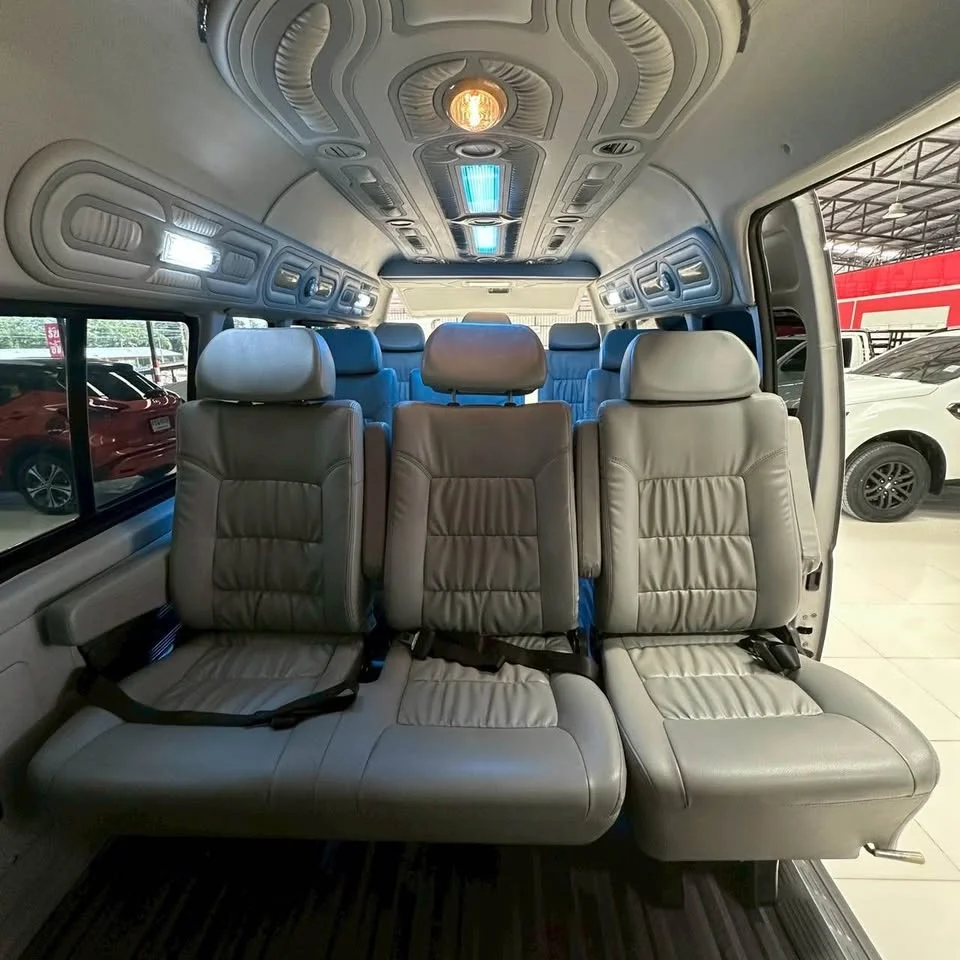 2009 Toyota Commuter V (H200) 2