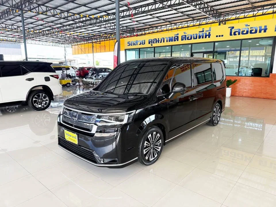 2023 Honda Stepwgn VI 3
