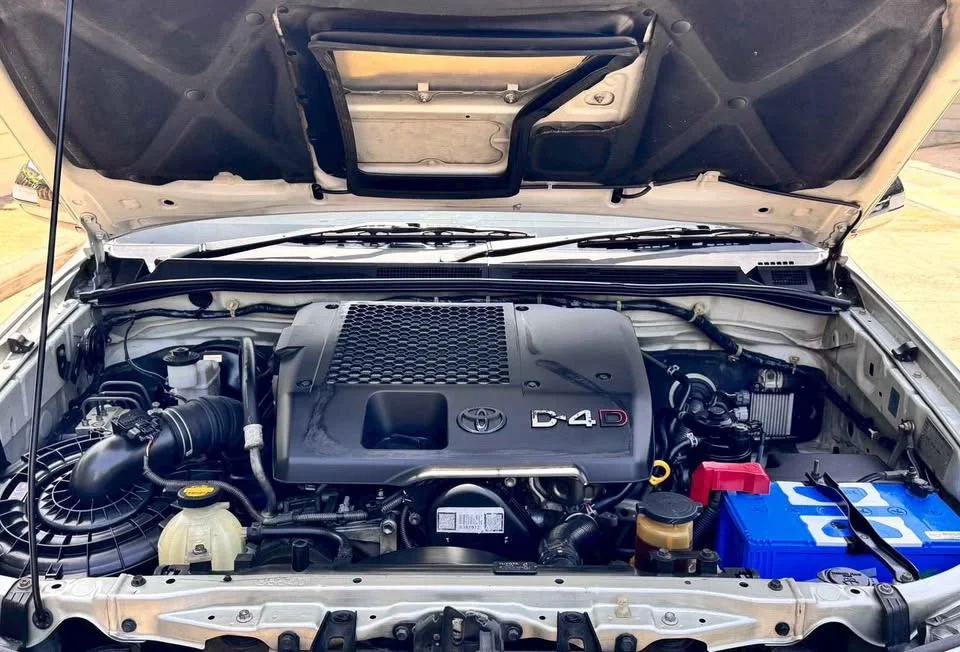 2013 Toyota Hilux VII 2
