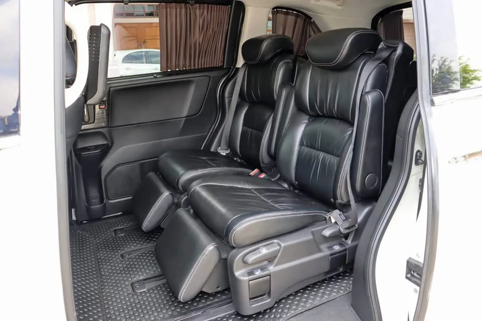 2013 Honda Odyssey V 3