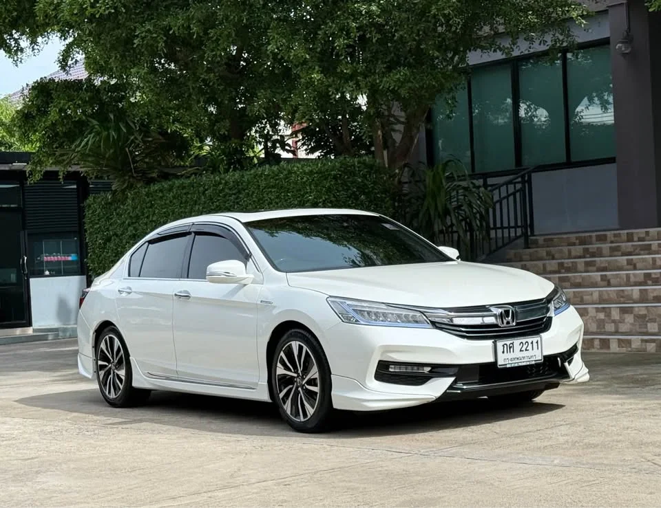 2017 Honda Accord IX 2