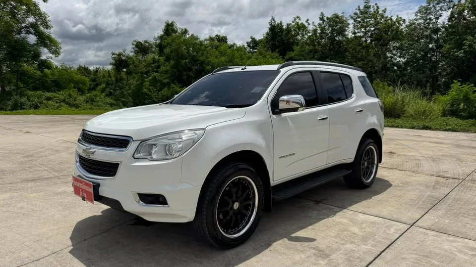 2013 Chevrolet TrailBlazer II 2