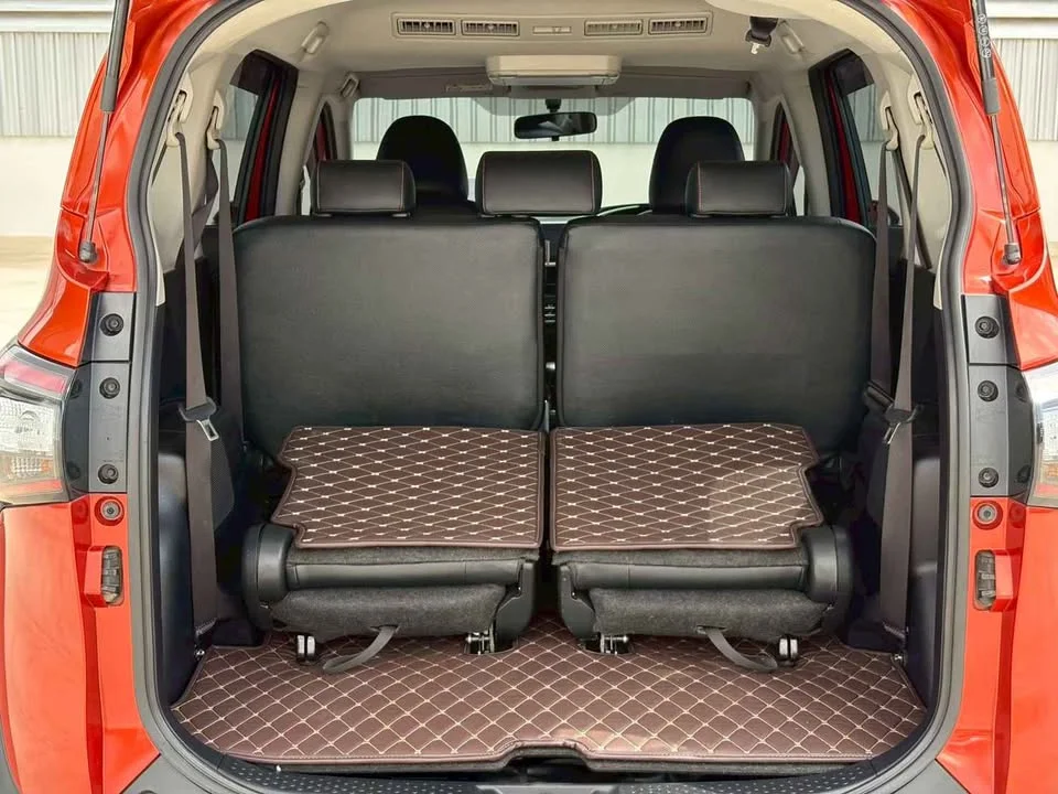 2016 Toyota Sienta II 3