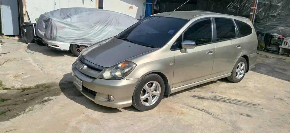 2005 Honda Stream I 2