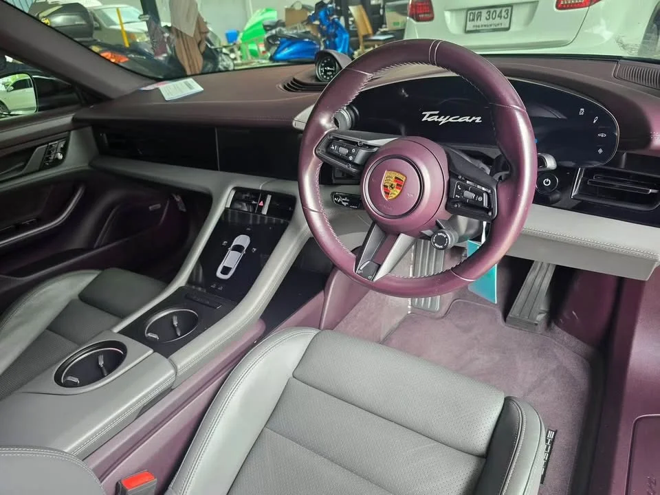 2021 Porsche Taycan 9J1 3