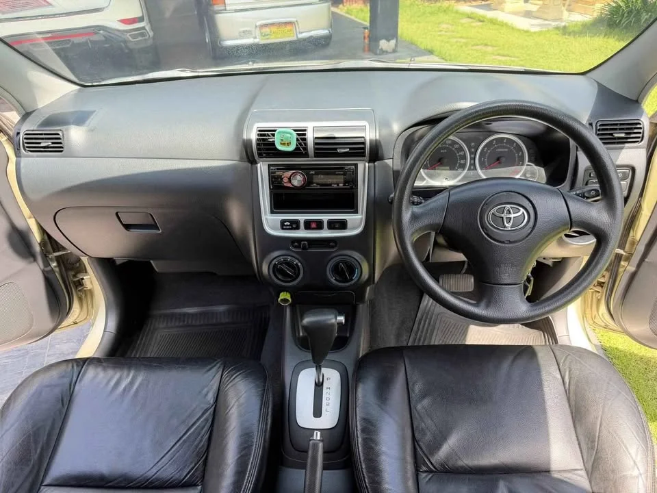 2005 Toyota Avanza I 2
