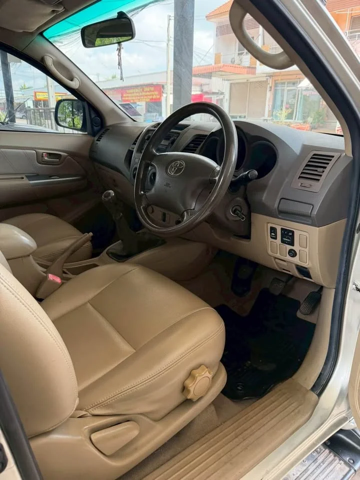 2009 Toyota Hilux VII 2