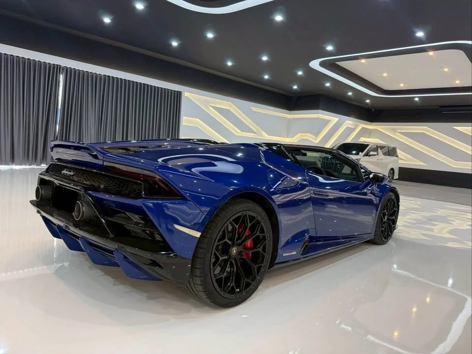 2020 Lamborghini Huracan 3