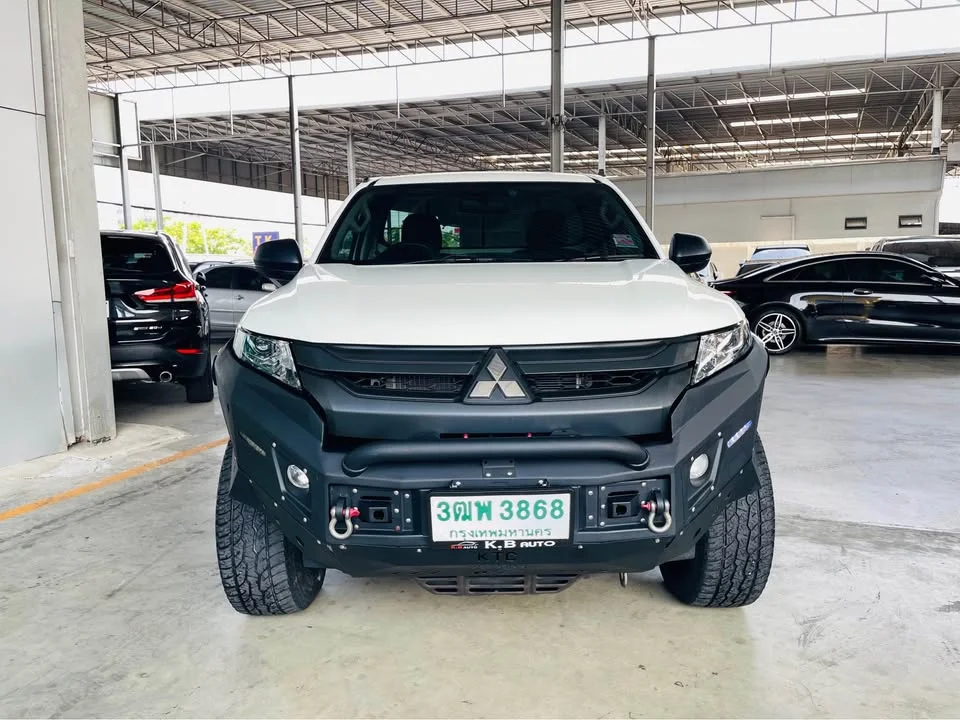 2022 Mitsubishi Triton V 2