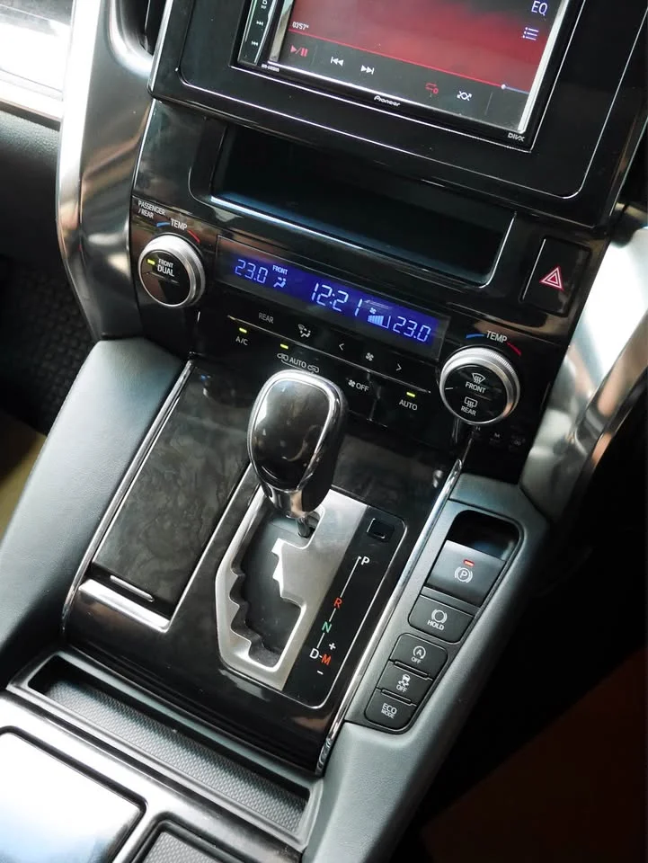 2015 Toyota Alphard, Vellfire III (AH30) 3