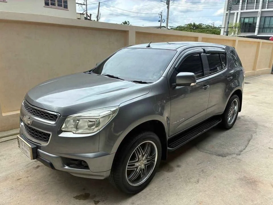 2013 Chevrolet TrailBlazer II 2