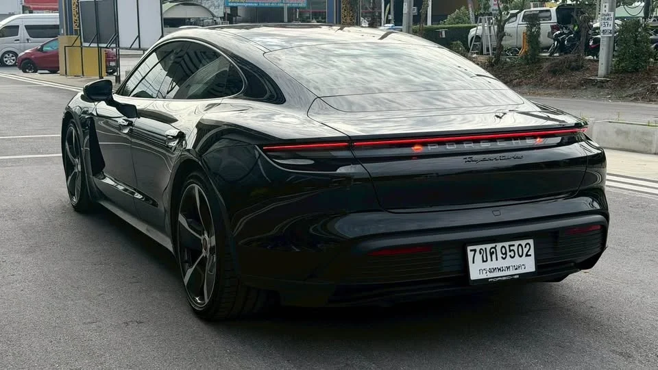 2021 Porsche Taycan 9J1 3