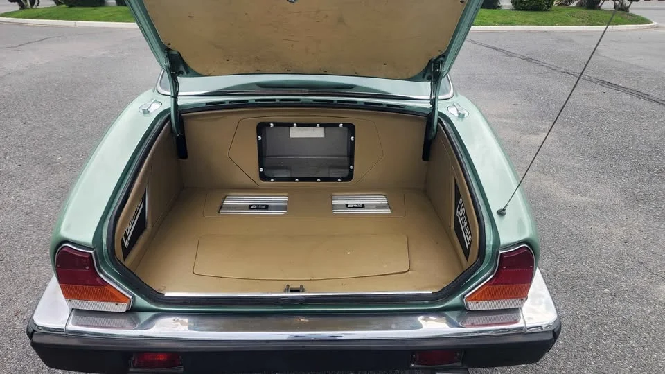 1971 Jaguar XJ Series III 3