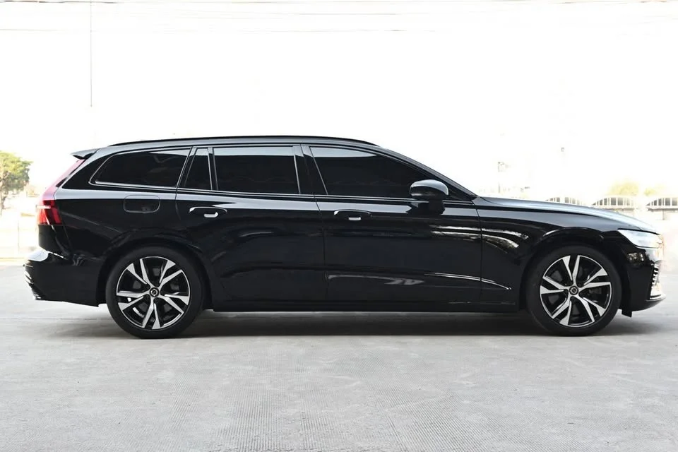 2022 Volvo V60 II 2