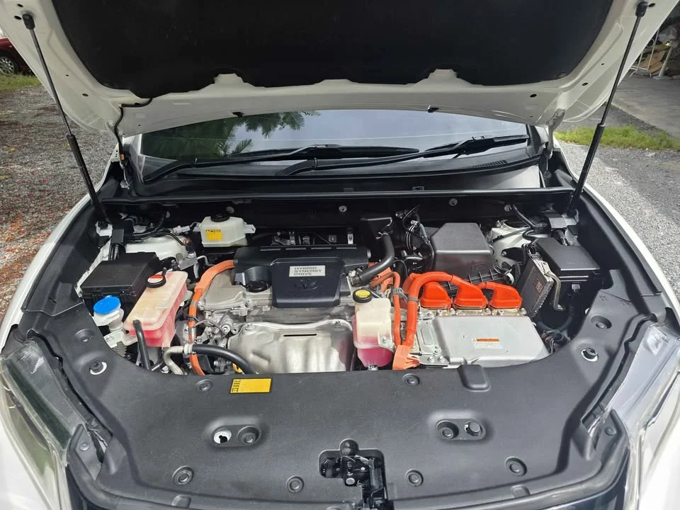 2014 Toyota Harrier III 2