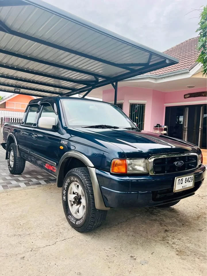 2000 Mazda 2500 Fighter V 3