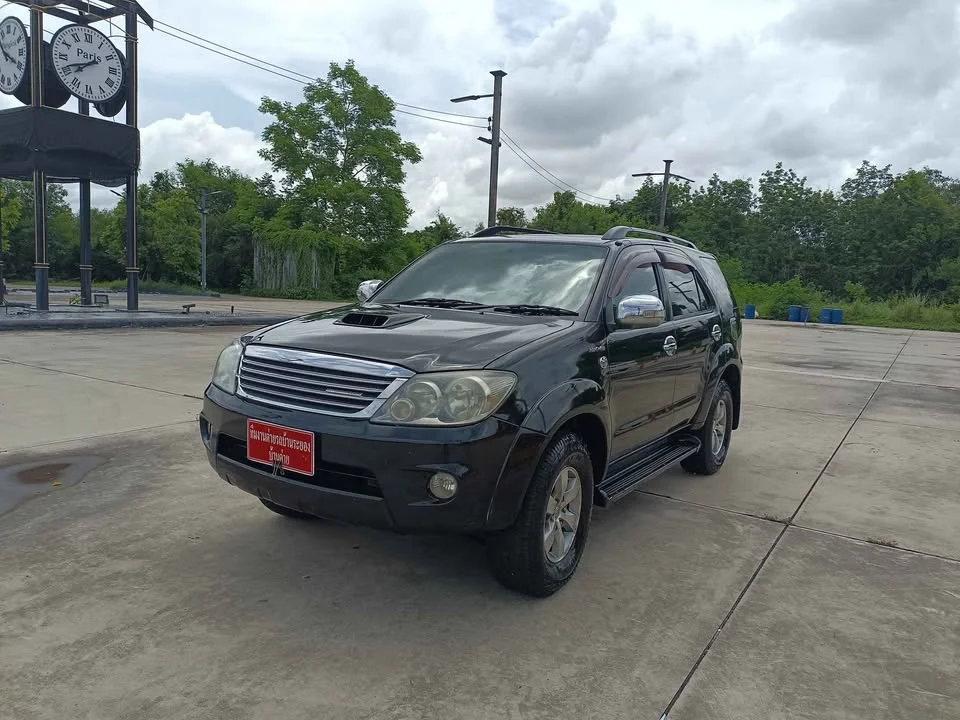 2005 Toyota Fortuner I 3