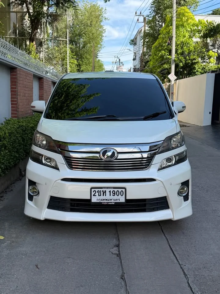 2010 Toyota Alphard, Vellfire II (AH20) 3