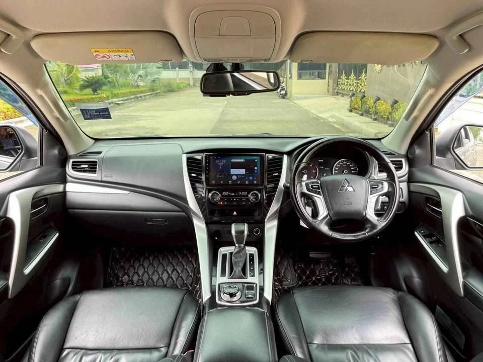 2016 Mitsubishi Pajero Sport III 3