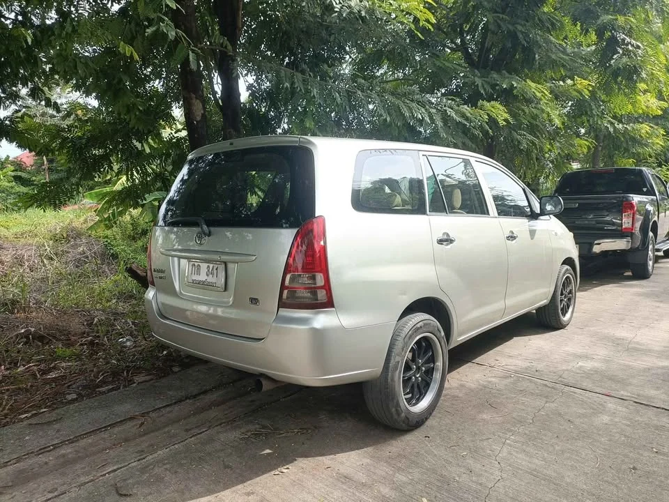 2006 Toyota Innova I 2