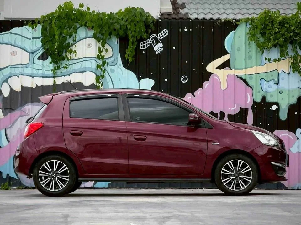 2017 Mitsubishi Mirage VI 3