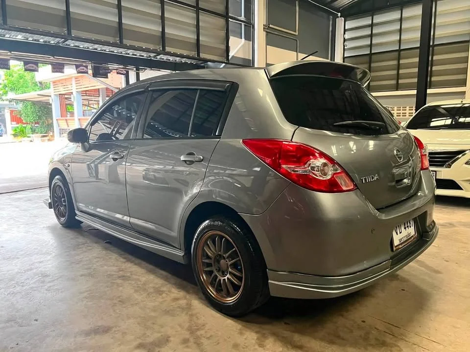 2010 Nissan Tiida I (C11) 3