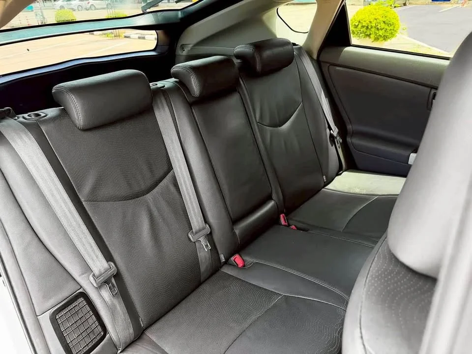 2011 Toyota Prius III 2