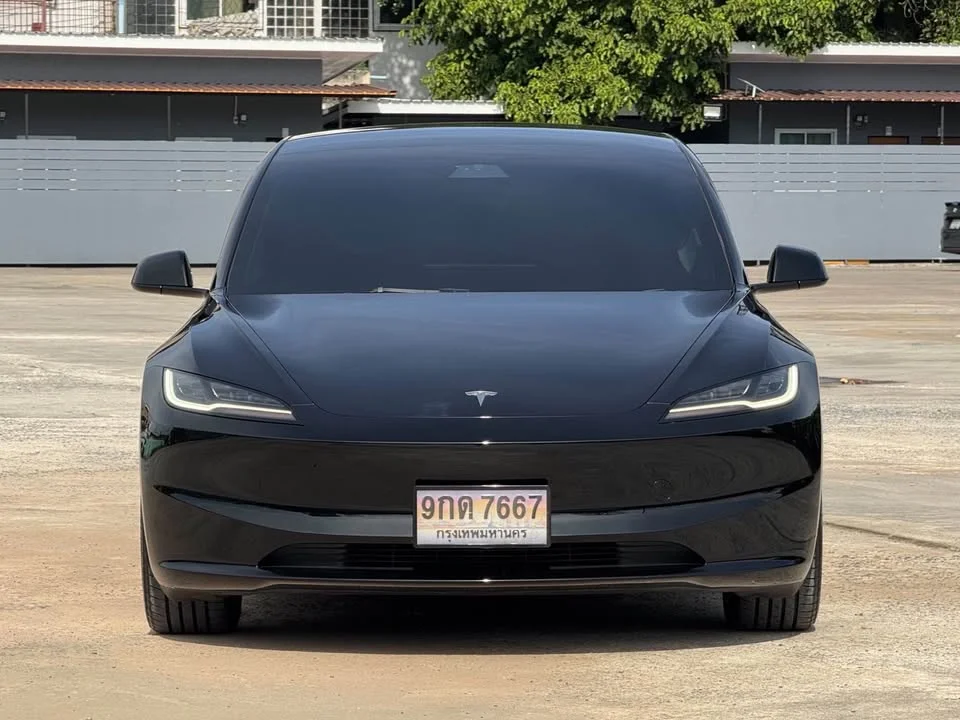 2024 Tesla Model 3 3