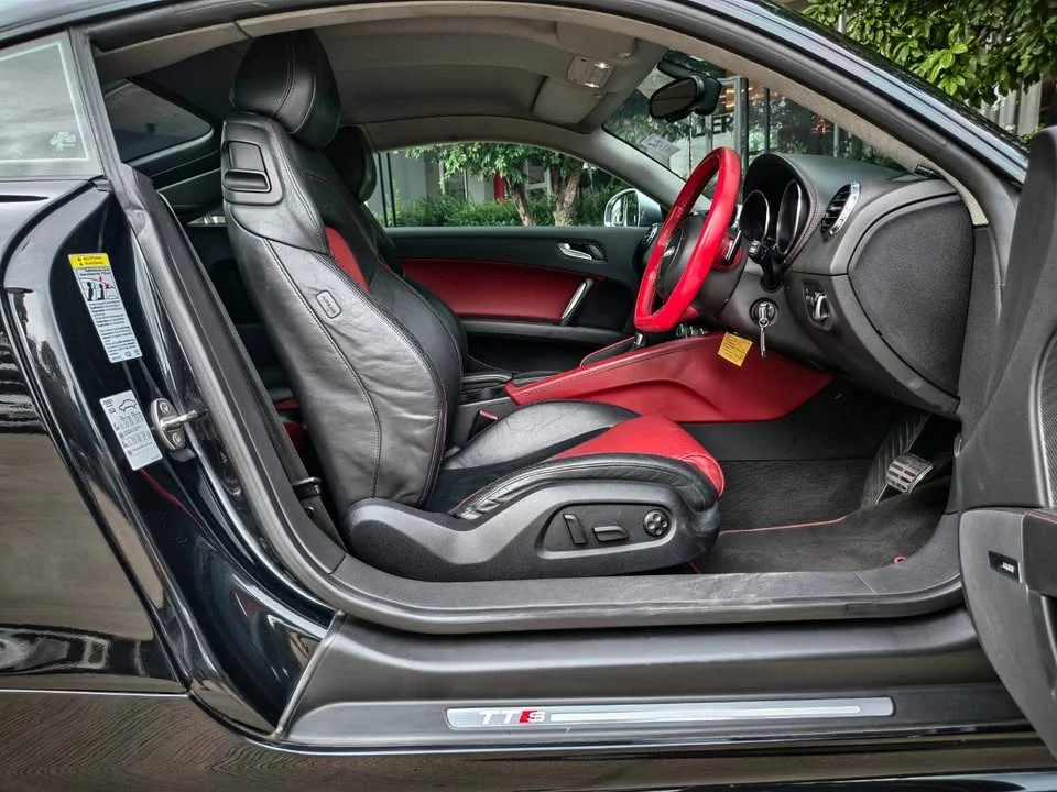 2010 Audi TT Mk2 3