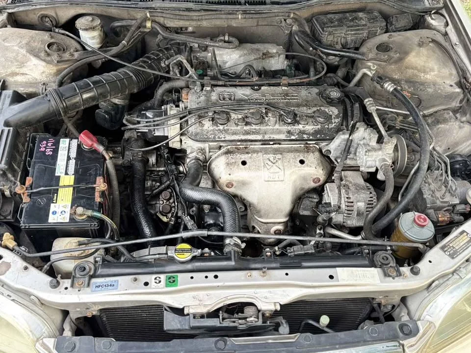 2001 Honda Accord VI 3