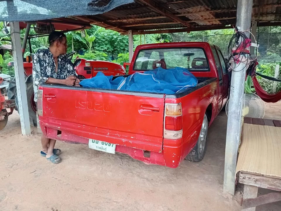 1993 Isuzu TFR III 2