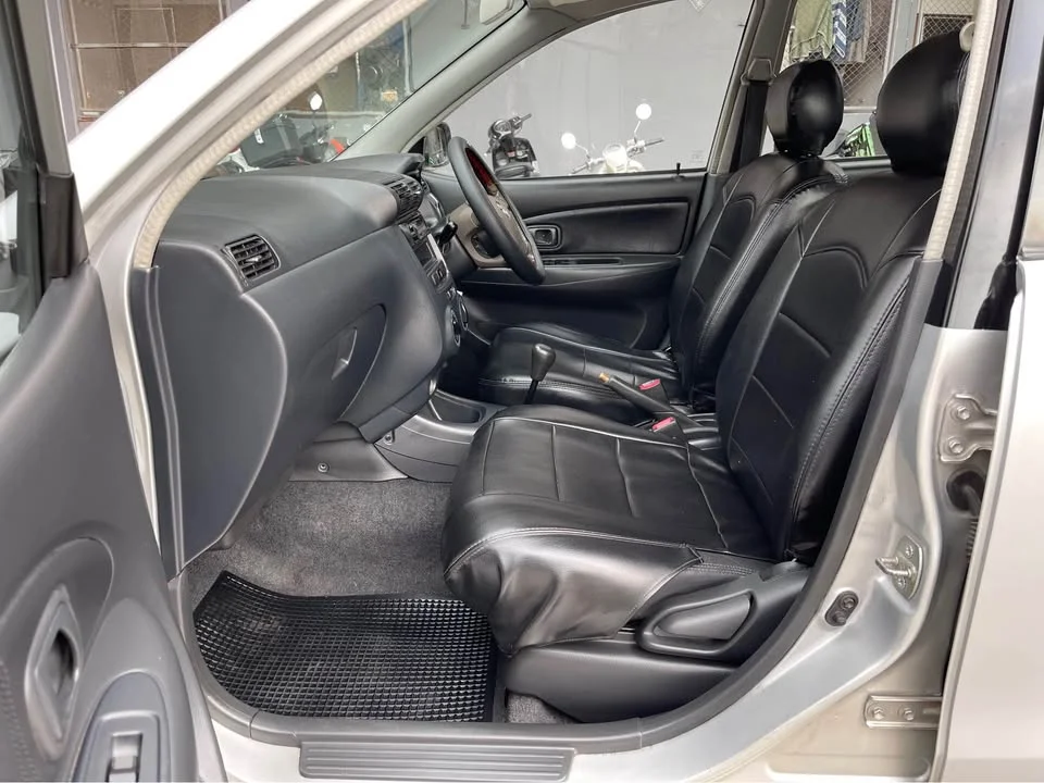 2004 Toyota Avanza I 2
