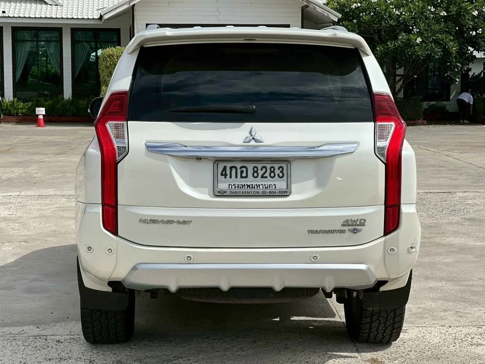 2016 Mitsubishi Pajero Sport III 3