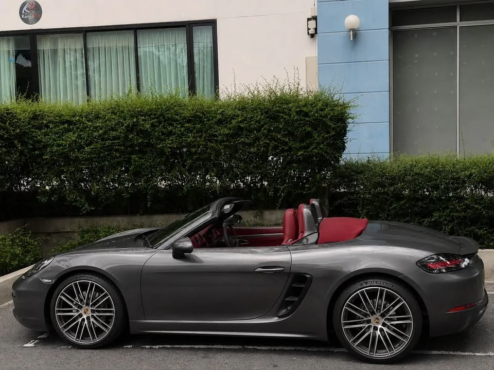 2018 Porsche 718 Boxster and Cayman IV 3