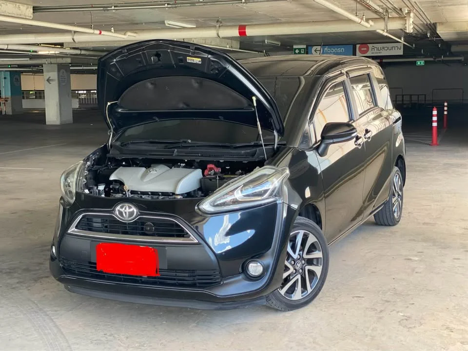 2018 Toyota Sienta II 2
