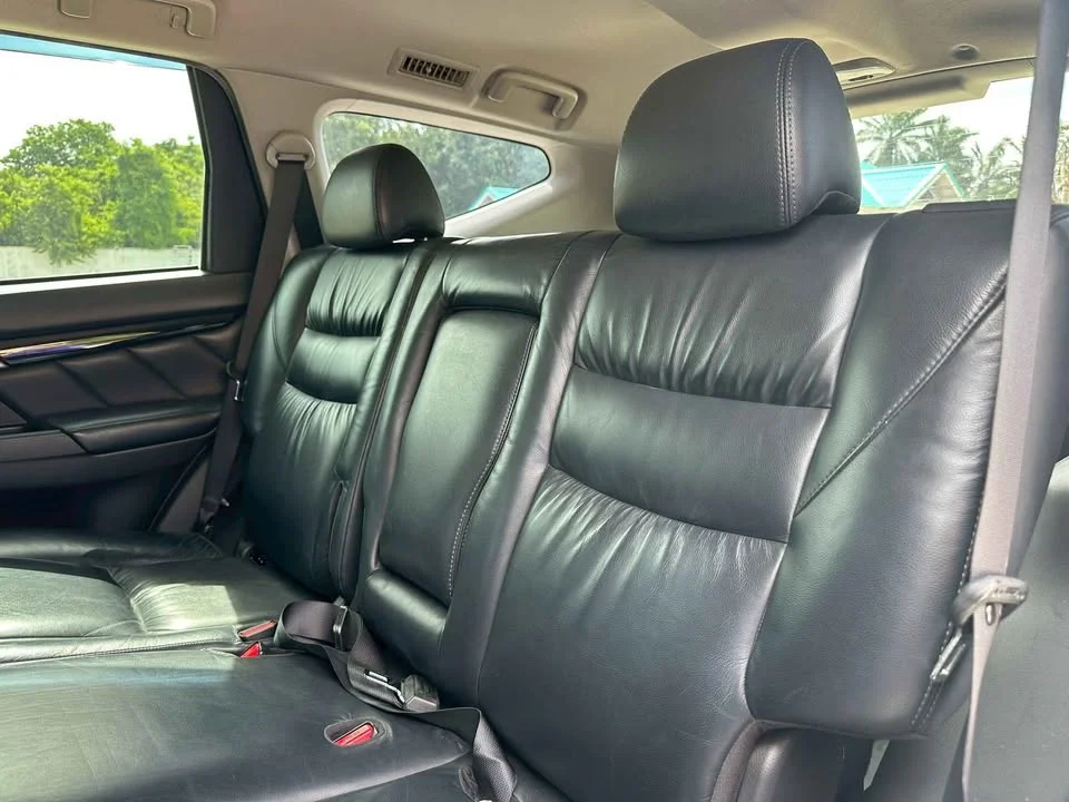 2016 Mitsubishi Pajero Sport III 2