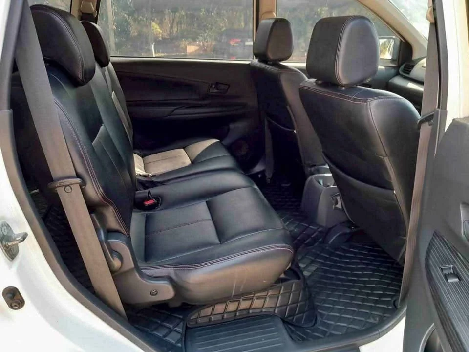 2013 Toyota Avanza II 2