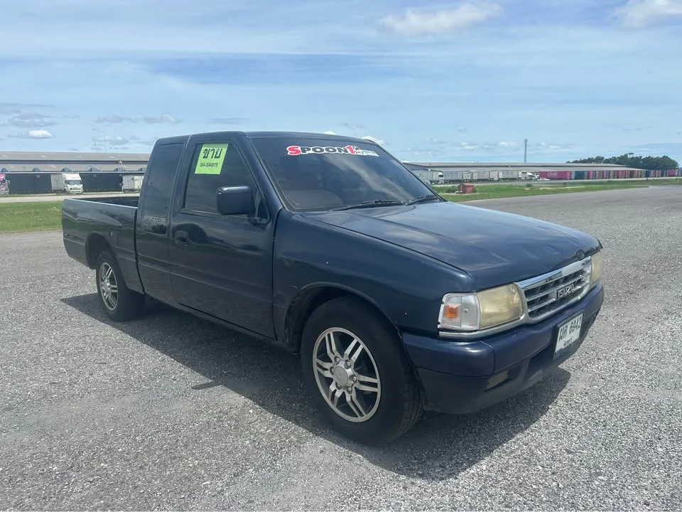 1996 Isuzu TFR III 3