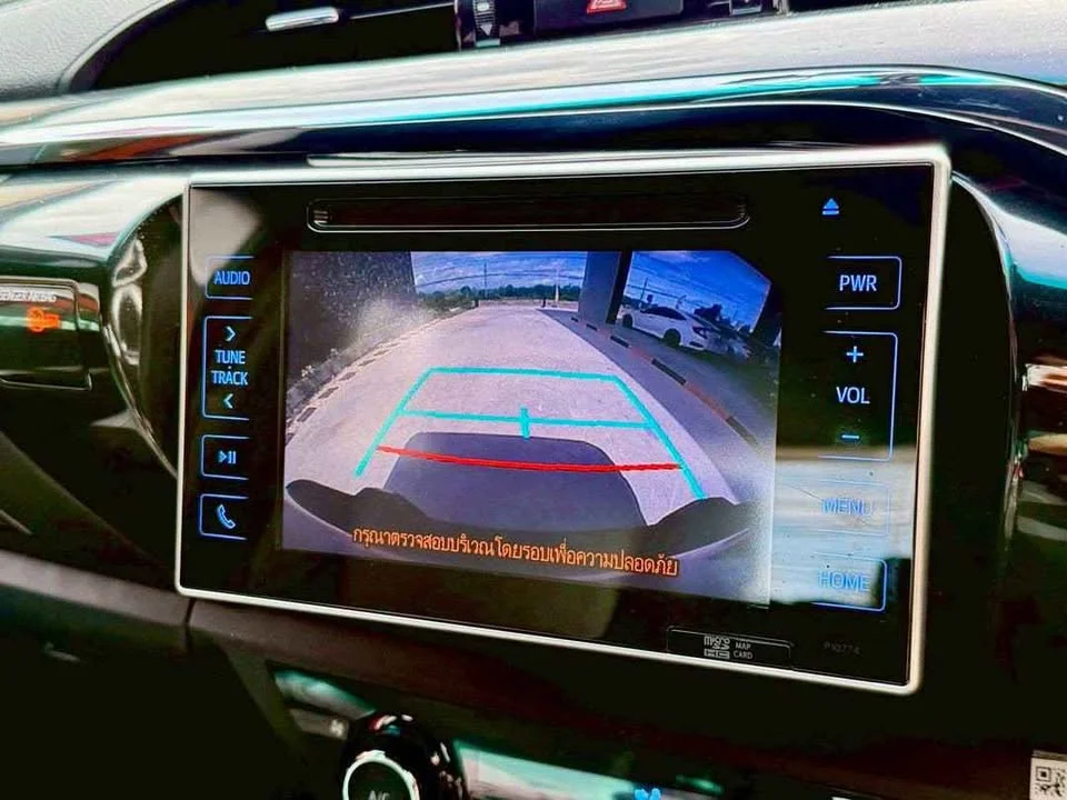 2019 Toyota Hilux VIII 2