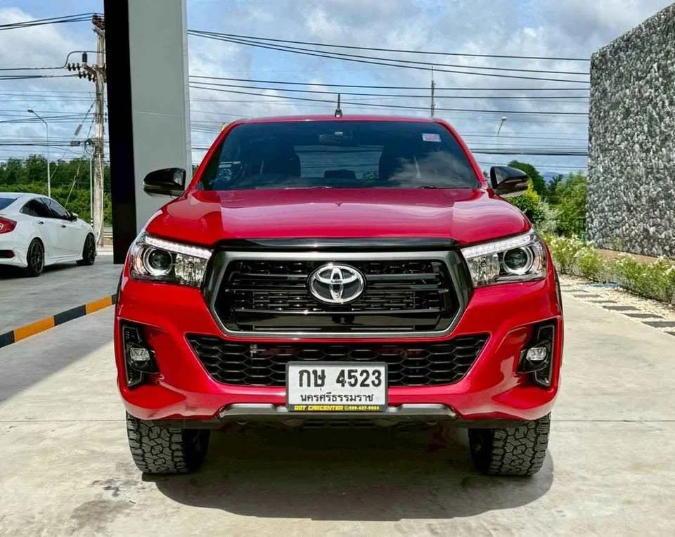 2019 Toyota Hilux VIII 3