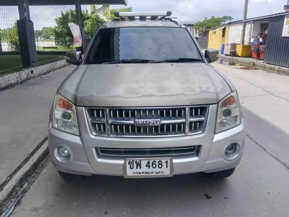 2007 Isuzu MU-7 3