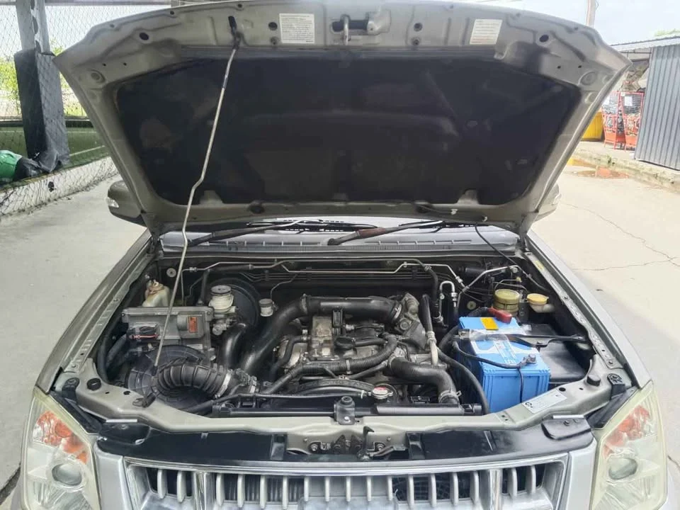2007 Isuzu MU-7 2