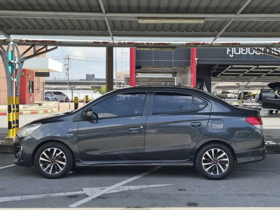2015 Mitsubishi Attrage VI 2