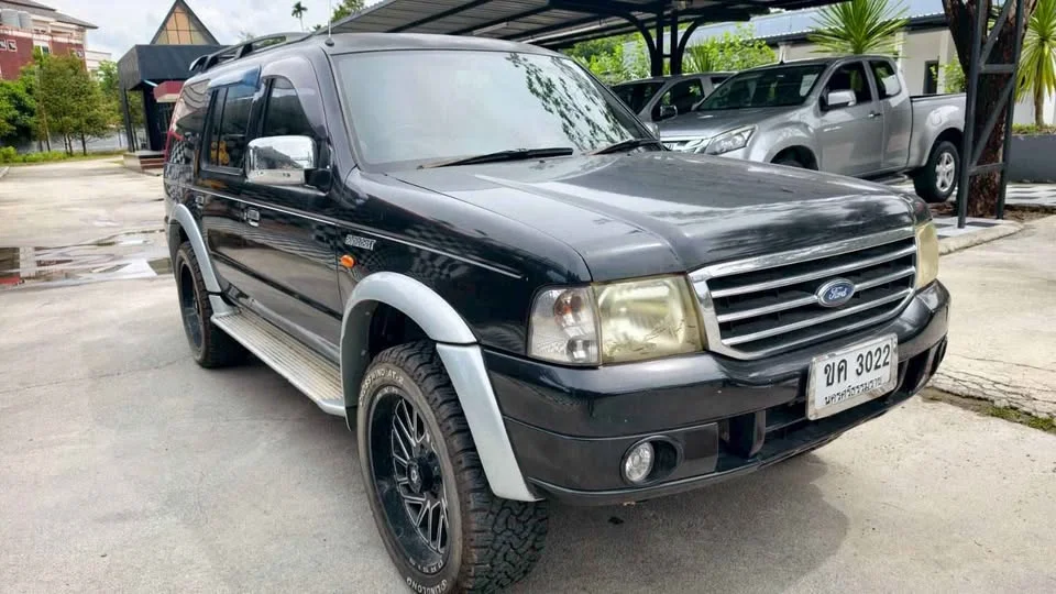 2005 Ford Everest I 3