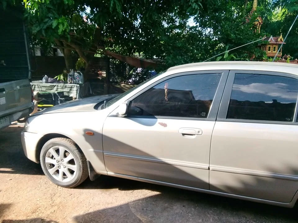 2001 Mazda 323 VIII 2