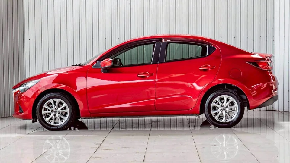 2017 Mazda 2 III 2